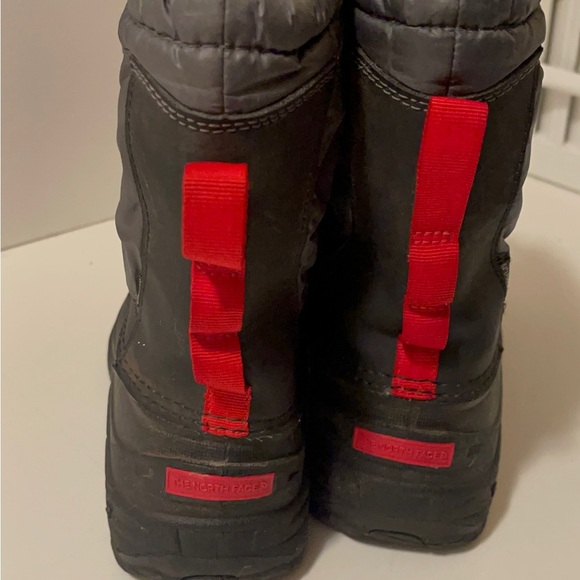 The North Face boots for boy size 2 . Gray black and gray - Picture 8 of 14